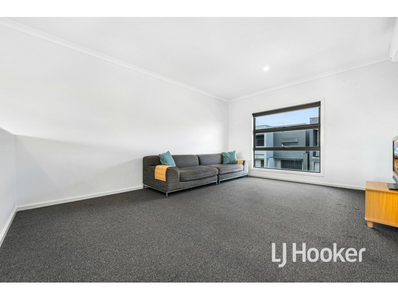 26 Tanino Road, Cranbourne West VIC 3977