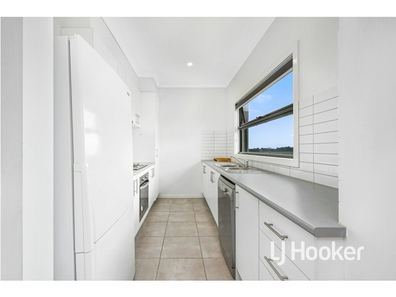 26 Tanino Road, Cranbourne West VIC 3977