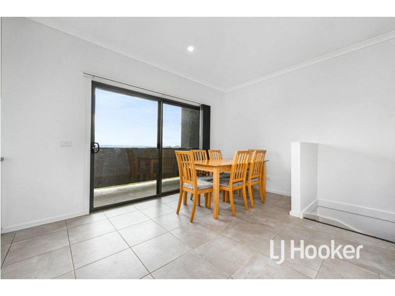 26 Tanino Road, Cranbourne West VIC 3977