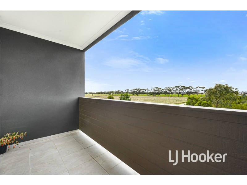 26 Tanino Road, Cranbourne West VIC 3977