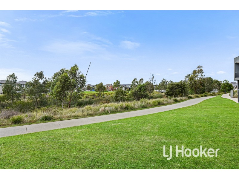 26 Tanino Road, Cranbourne West VIC 3977