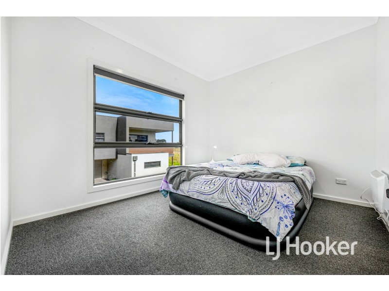 26 Tanino Road, Cranbourne West VIC 3977