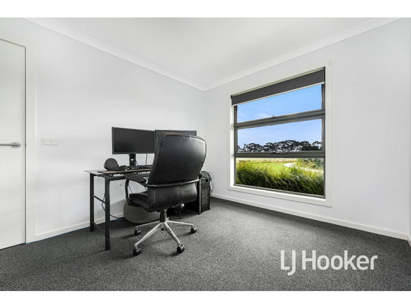 26 Tanino Road, Cranbourne West VIC 3977