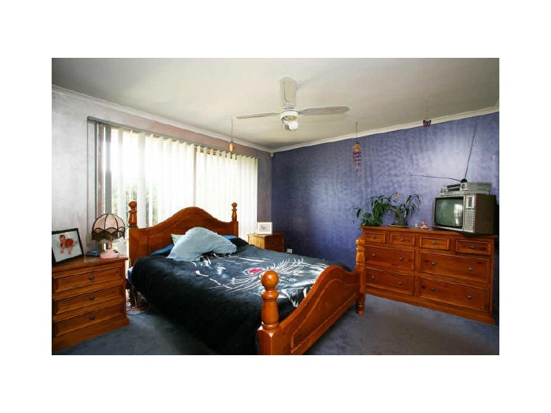 39 Toirram Crescent, Cranbourne VIC 3977