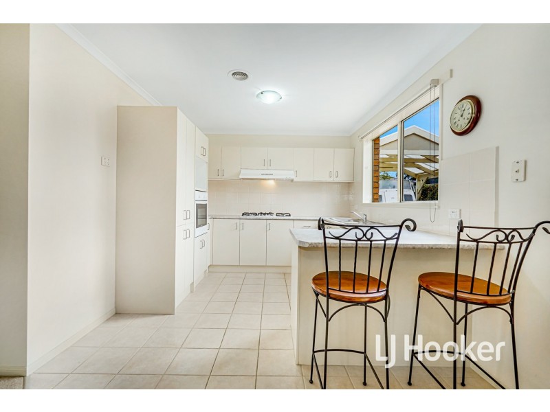 1 Kells Close, Cranbourne East VIC 3977