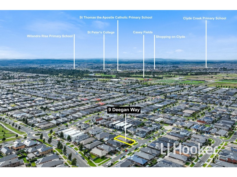 9 Deegan Way, Cranbourne East VIC 3977