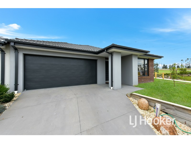 14 Aspire Avenue, Clyde North VIC 3978