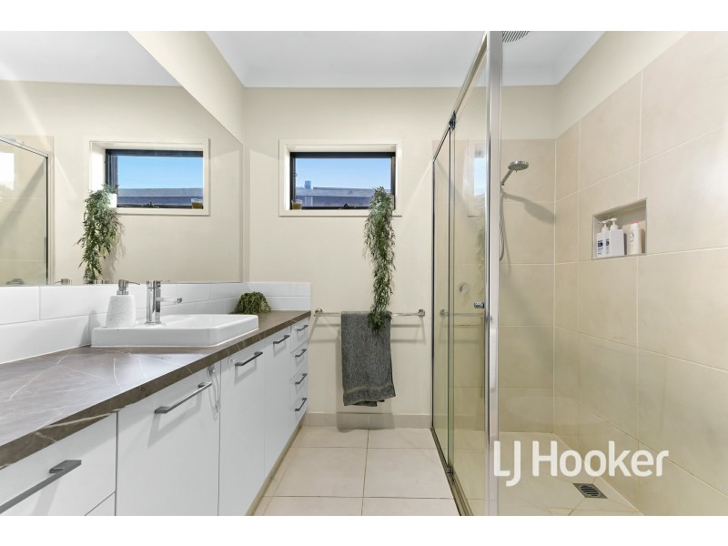 14 Aspire Avenue, Clyde North VIC 3978