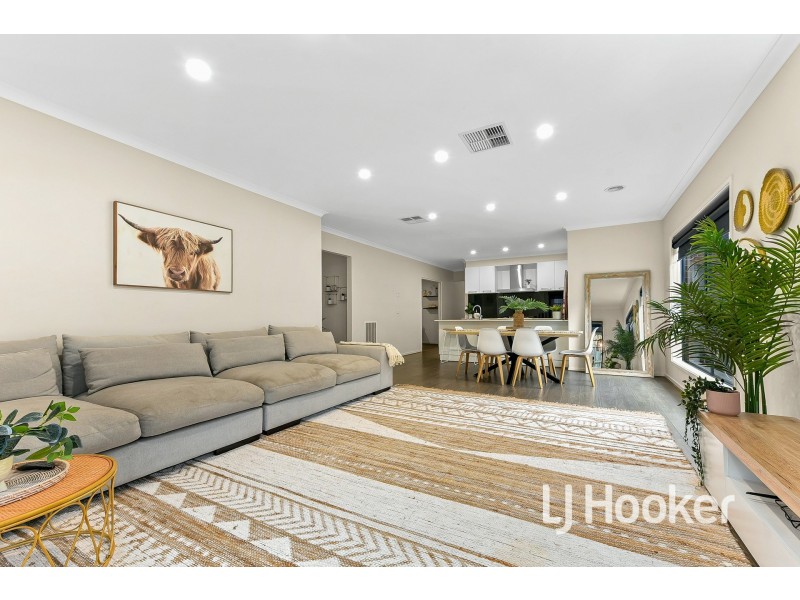 14 Aspire Avenue, Clyde North VIC 3978