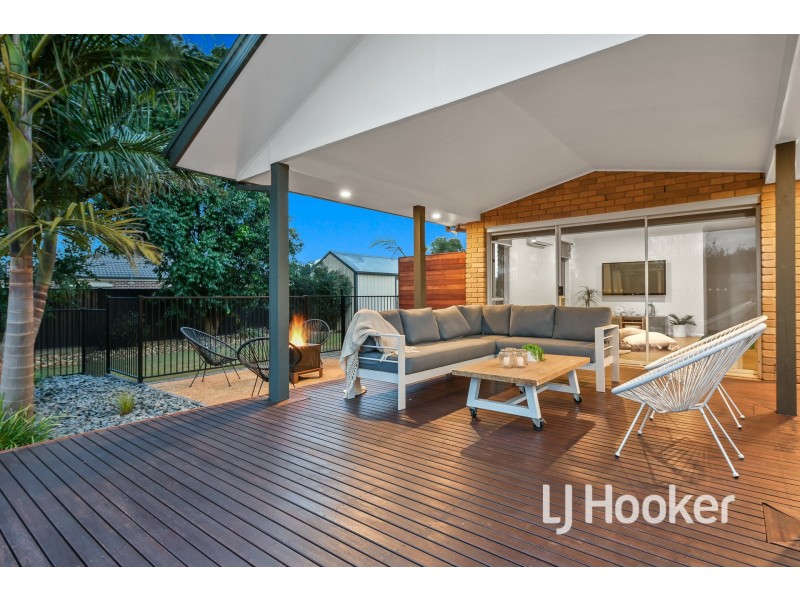 38 Cherryhills Drive, Cranbourne VIC 3977