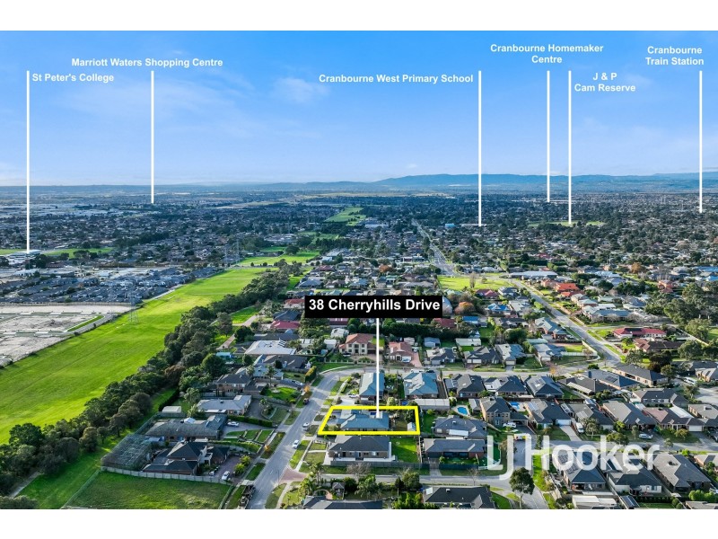 38 Cherryhills Drive, Cranbourne VIC 3977
