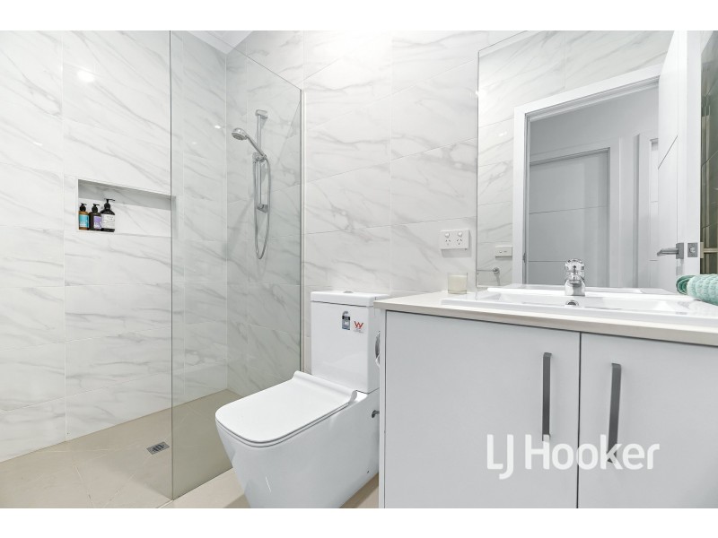 8 Winter Lane, Carrum Downs VIC 3201