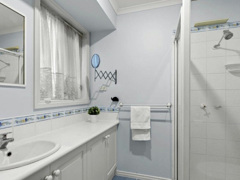 35 Paterson Drive, Lynbrook VIC 3975