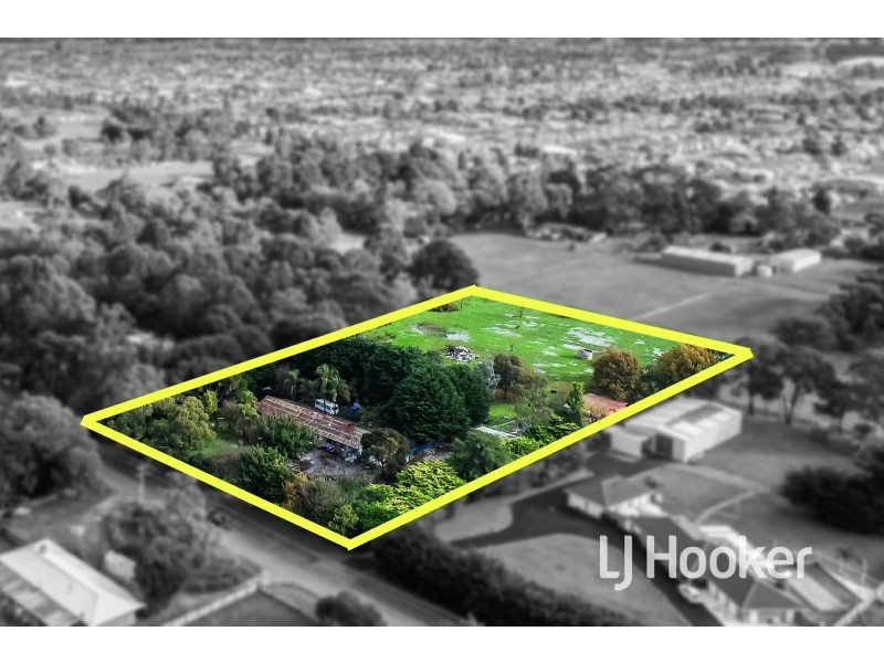 15 Collison Road, Cranbourne East VIC 3977