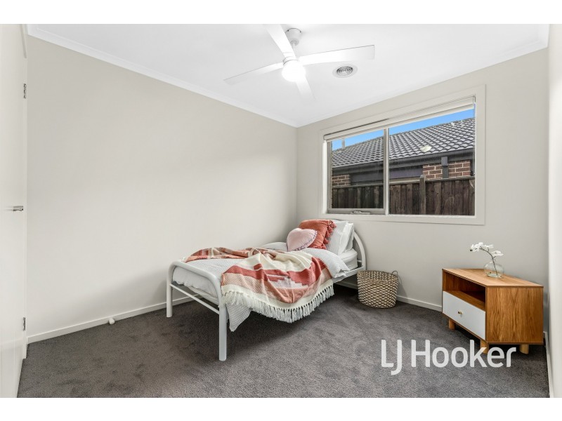 35 George Frederick Road, Cranbourne West VIC 3977