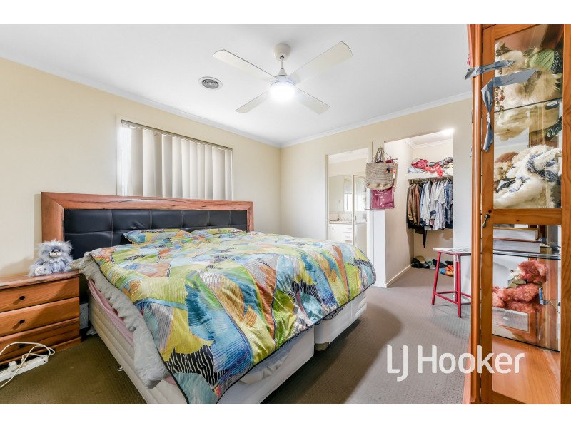 46 Bates Street, Cranbourne West VIC 3977