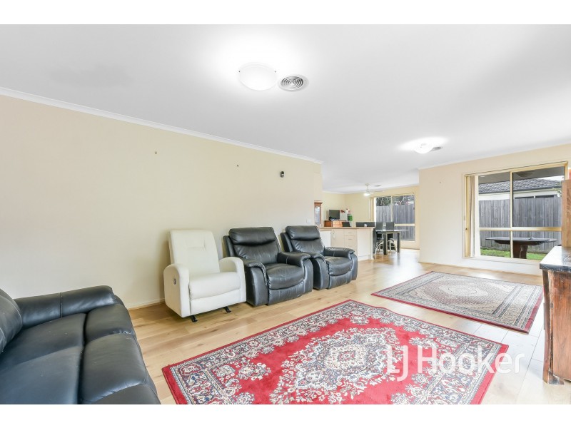 46 Bates Street, Cranbourne West VIC 3977