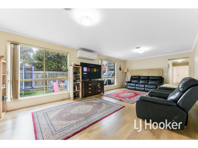 46 Bates Street, Cranbourne West VIC 3977