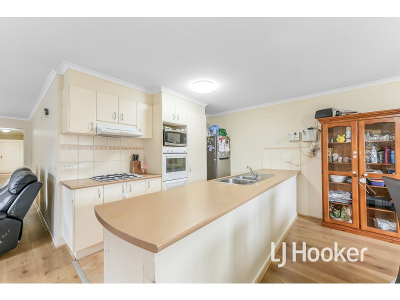 46 Bates Street, Cranbourne West VIC 3977