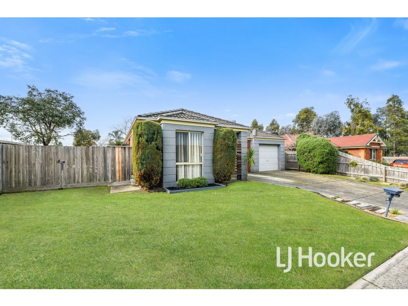46 Bates Street, Cranbourne West VIC 3977
