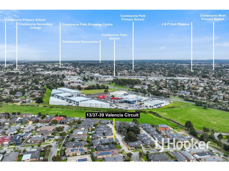 13/37-39 Valencia Circuit, Cranbourne VIC 3977