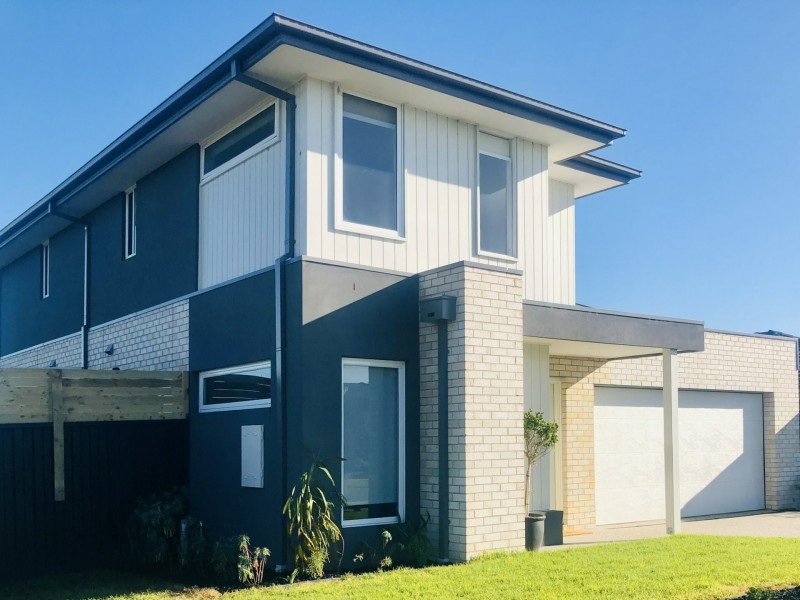 Clyde North VIC 3978