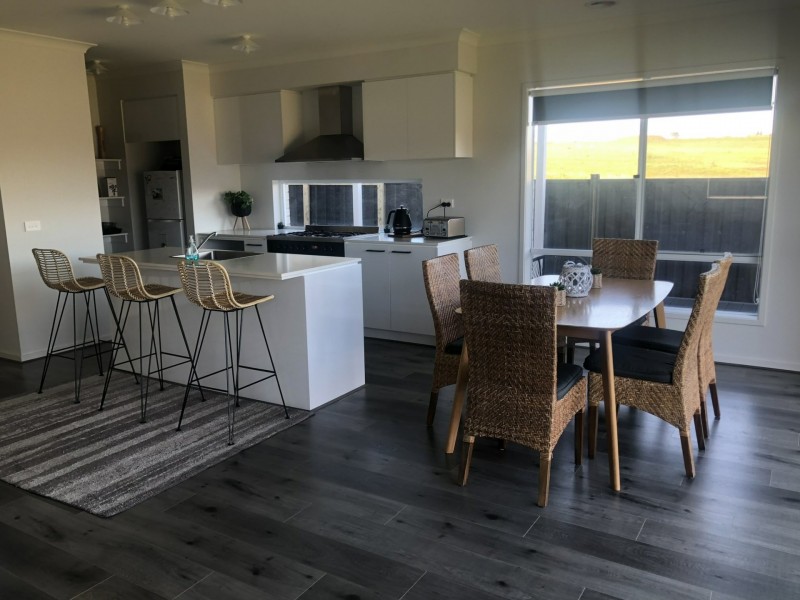 Clyde North VIC 3978