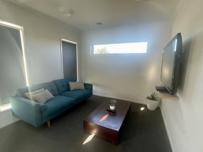 Clyde North VIC 3978