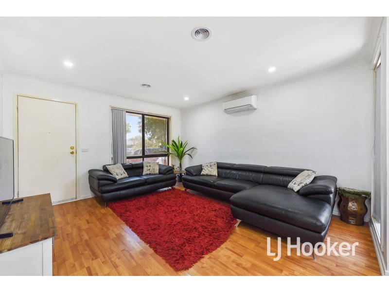 66 Raisell Road, Cranbourne West VIC 3977