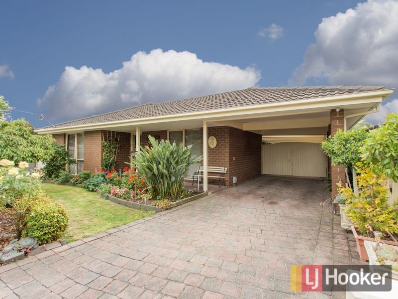 11 Roma Avenue, Cranbourne VIC 3977