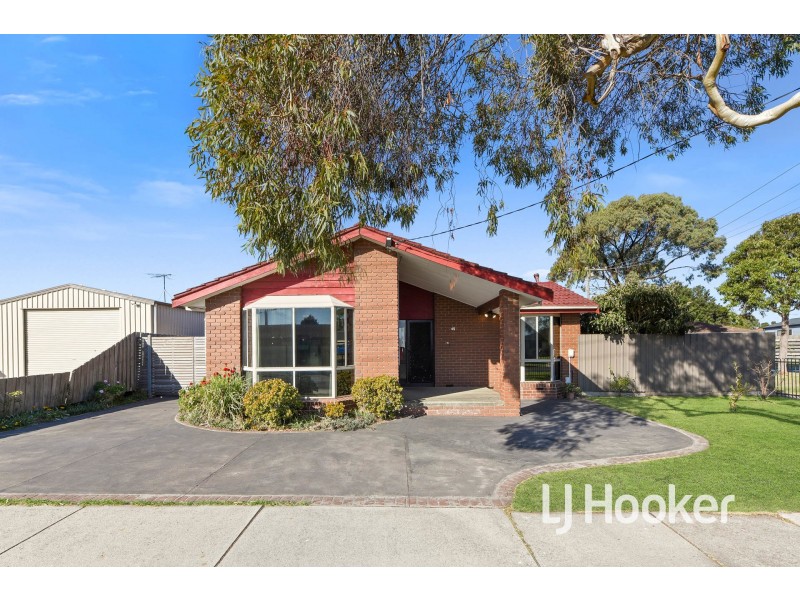45 Clairmont Avenue, Cranbourne VIC 3977