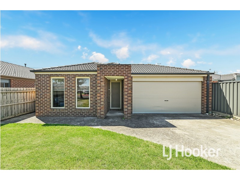 10 Myhaven Circuit, Carrum Downs VIC 3201