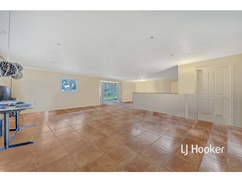 14 Mayfield Road, Cranbourne East VIC 3977