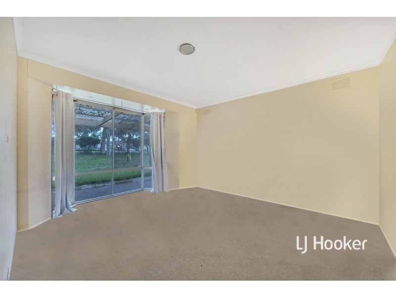 14 Mayfield Road, Cranbourne East VIC 3977