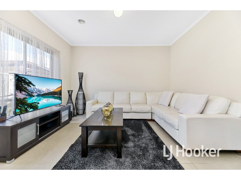 53 Banfield Place, Lyndhurst VIC 3975