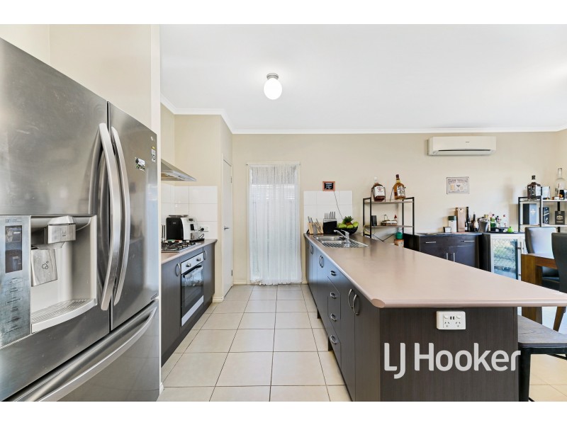 53 Banfield Place, Lyndhurst VIC 3975