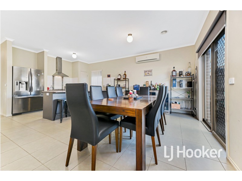 53 Banfield Place, Lyndhurst VIC 3975