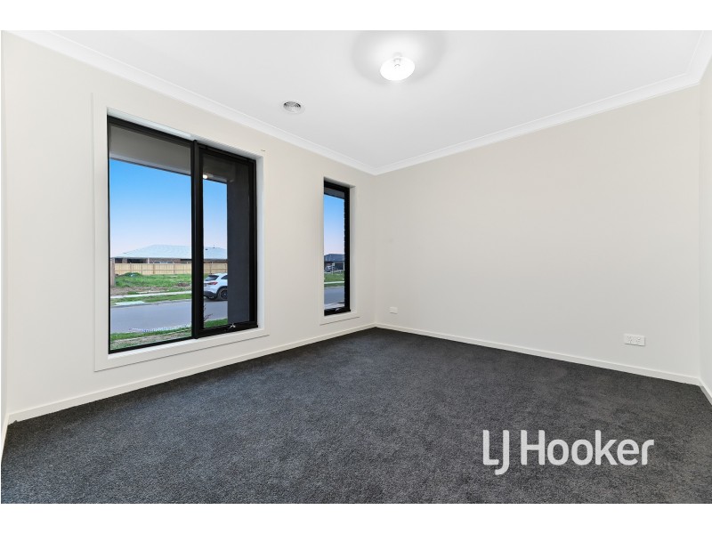 5 Rubato Street, Clyde VIC 3978