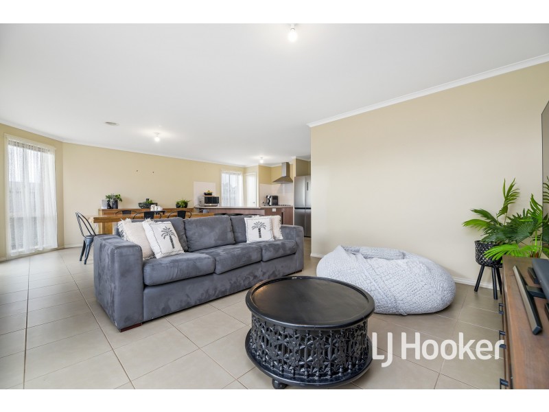 4 Montdami Way, Carrum Downs VIC 3201
