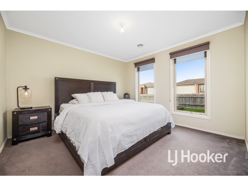 4 Montdami Way, Carrum Downs VIC 3201