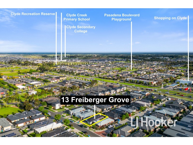 13 Freiberger Grove, Clyde North VIC 3978