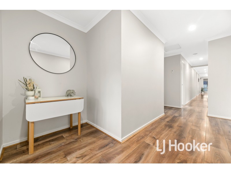 3 Freshman Avenue, Clyde VIC 3978