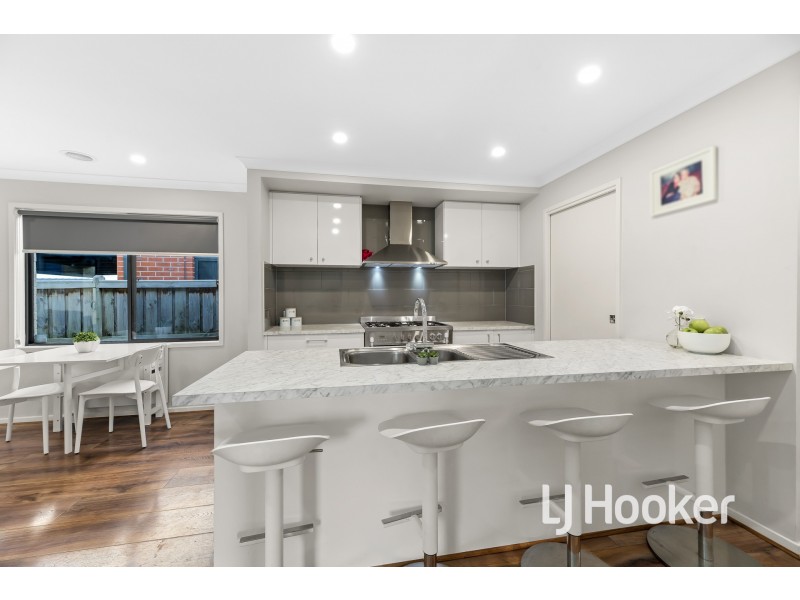 3 Freshman Avenue, Clyde VIC 3978