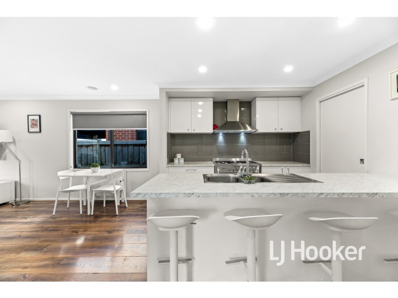 3 Freshman Avenue, Clyde VIC 3978