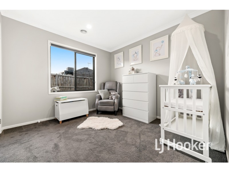 3 Freshman Avenue, Clyde VIC 3978