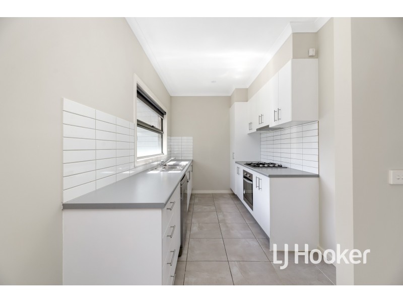 13 Allure Court, Frankston North VIC 3200