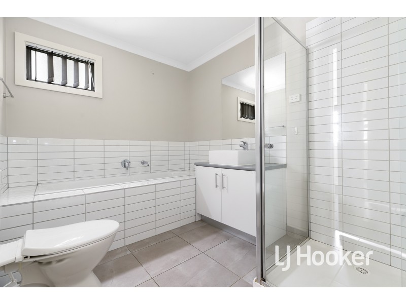 13 Allure Court, Frankston North VIC 3200