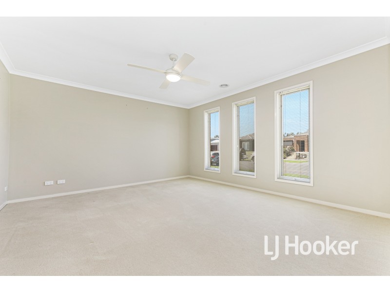 106 Brookwater Parade, Lyndhurst VIC 3975