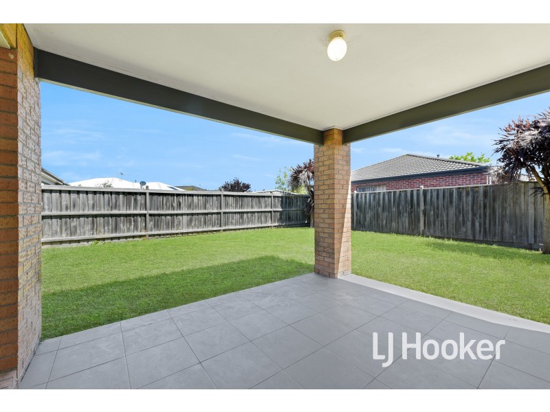 106 Brookwater Parade, Lyndhurst VIC 3975