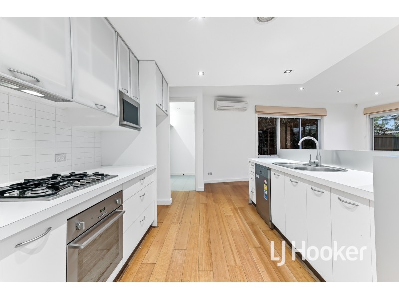 1 Moreton Bay Boulevard, Lyndhurst VIC 3975